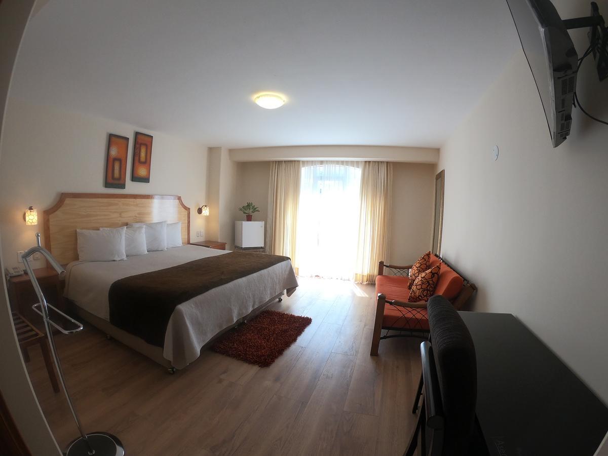 פונו Sol Plaza Hotel מראה חיצוני תמונה